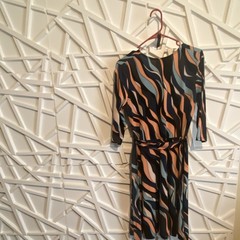 Leota Black/Blue/Peach Abstract A-Line Dress Round Neck 3/4 Sleeve Knee M