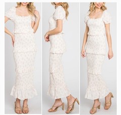 Mable Ava Tiered Smocked Cap Sleeve Floral Midi Dress Size L