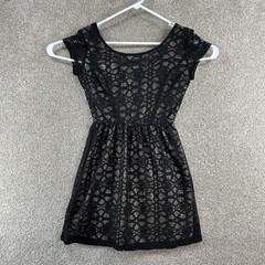 Speechless Junior Dress Size 5 Black Floral Lace Short Sleeve Back Zip Closure