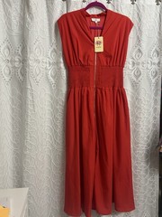 Ladie’s (NWT) MIDI Dress In red By Entro Size Small