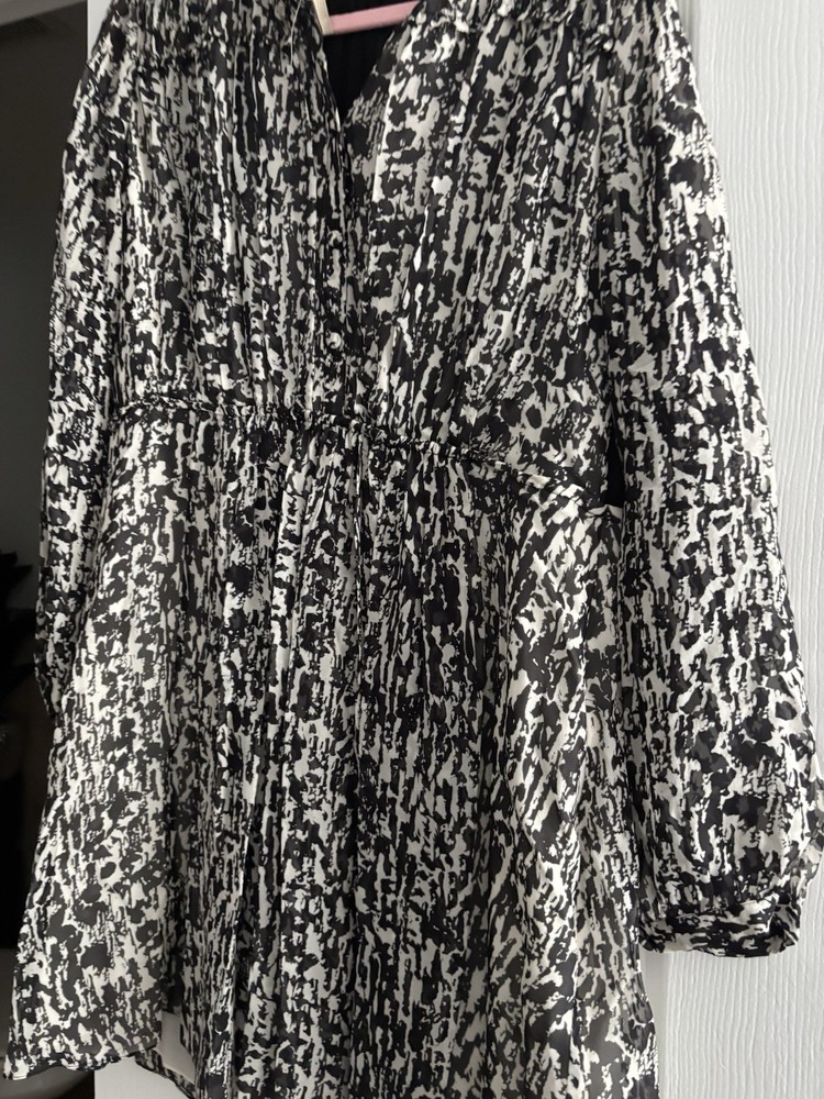 Burberry Brit Black White Abstract Chiffon Silk Collared Smocked Dress US 10