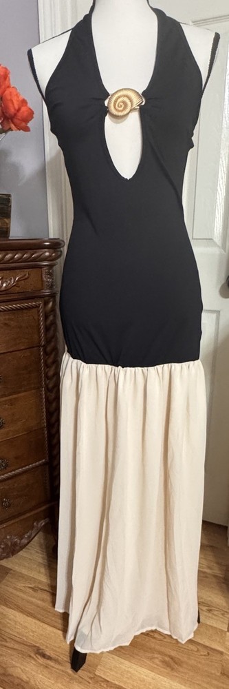 Two Tone Drop Waist Halter Dress With Cut Out And Seashell Detail Sz 6