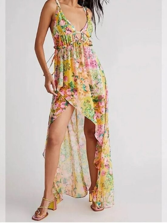 Love and Lemons Women&rsquo;s Chiffon Floral Print Maxi Dress – Size M