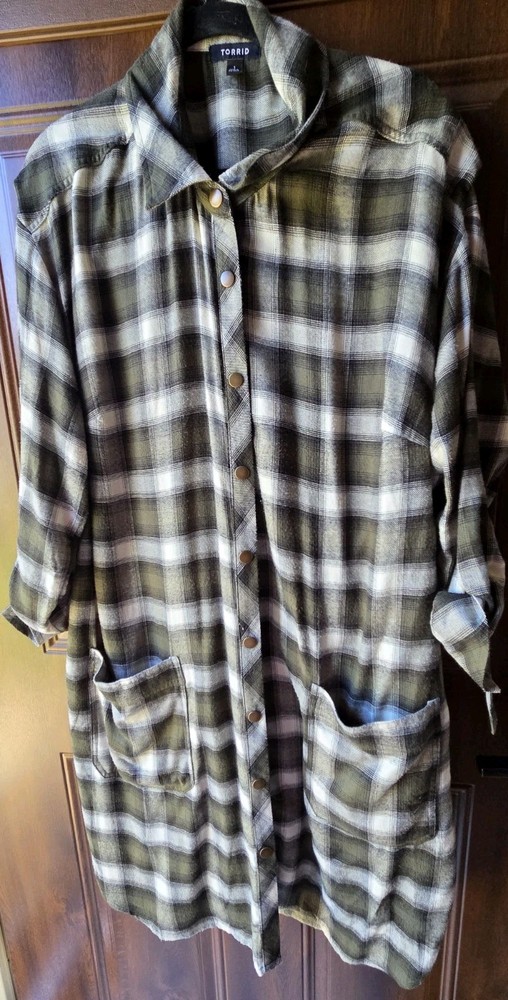 Torrid Plus Size 1 Collared Long Sleeve Plaid Button Front Midi Shirt Dress