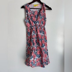 Roller Rabbit Hibiscus Pink Ruched V-Neck Women Medium Smocked Knee length flare