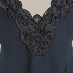 Laundry by Shelli Segal Black Maxi Gown Women’s 14 Rosette Appliqué V-Back