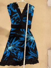 Roulette Floral V-Neck Front & Back Sleeveless Back Tie Dress Size M