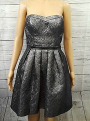 GUESS Gold Silver Metallic Strapless Cocktail Party Dress Sz 2 Stretch Pleated