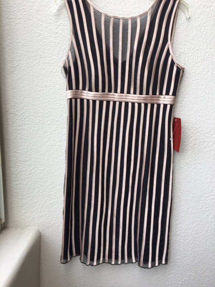JS Collections Lined Stretch Body Con Cocktail Dress Black and Nude Size 8 NWT