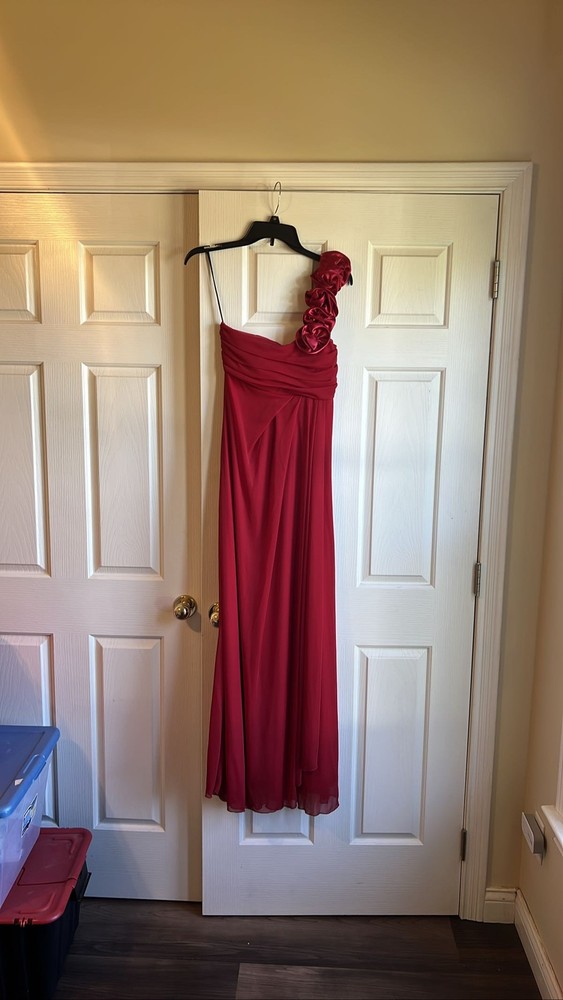 Eureka Red One Shoulder Ruched Rosette Maxi Prom Formal Dress Size Small