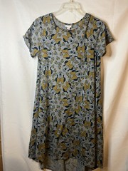Disney LuLaRoe Carly Black/Yellow Minnie Mouse Size M–Front Pocket