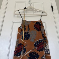 Lush brown/tan/navy floral/leaf pattern spaghetti strap dress size S polyester