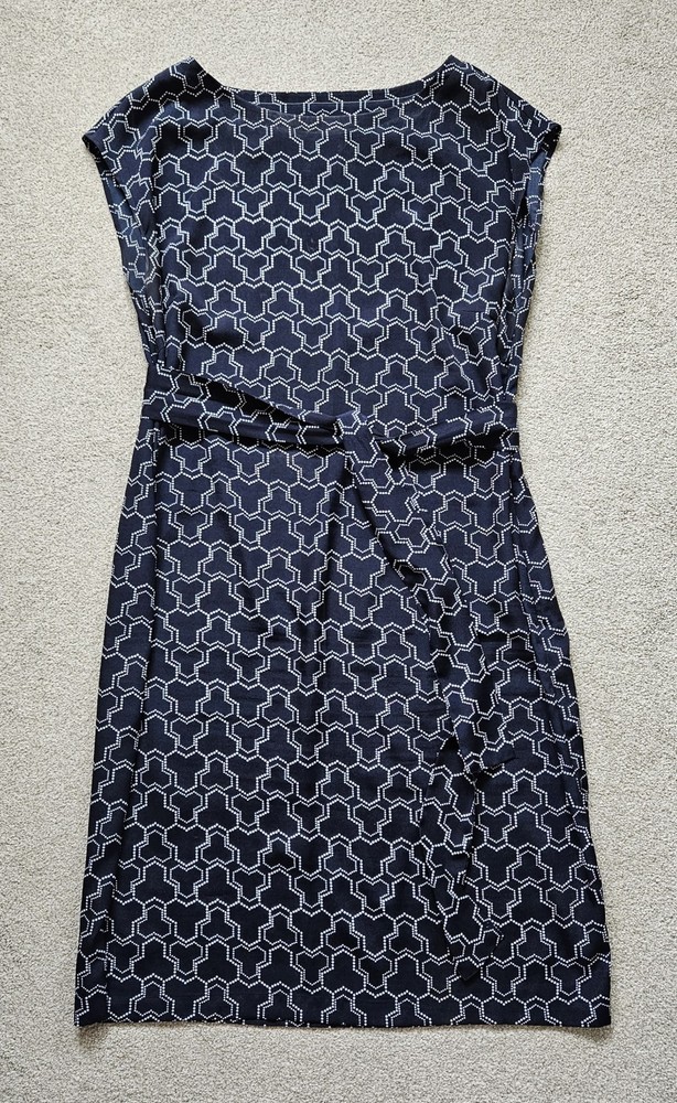 TU Navy Blue & White Sleeveless Sheath Dress. Size 20. Lightweight Self Tie Belt