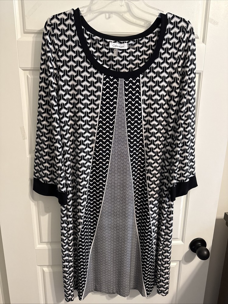 Calvin Klein Sz Small Black White Geometric Scoop Neck 3/4 Sleeve Shift Dress