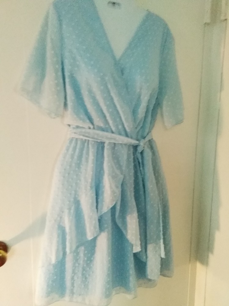 Textured Light Blue Layer Ruffle Dress Short Sleeves Tie Belt Small