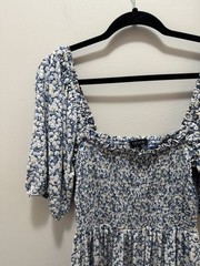 1.STATE Blue White Smocked Floral Puff Sleeve Mini Dress – Size L