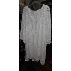 tbags Los Angeles White Floral Lace Beaded Sequin V-Neck Tunic Kaftan Dress