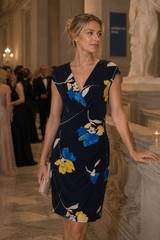 Lauren Ralph Lauren Navy Blue Floral Ruched V-Neck Sheath Dress Size 10