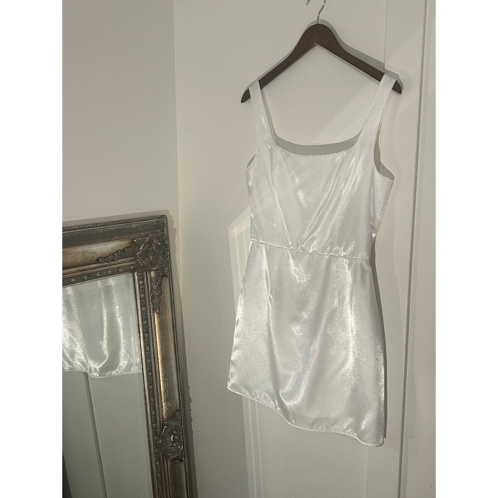 Lulus Gorgeous White Metallic Shimmer Mini Dress Bridal Size M $78 retail