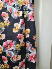 Ladies Size M DRESS from APRICOTBLACK FLOWERY pattern Capped Sleeves