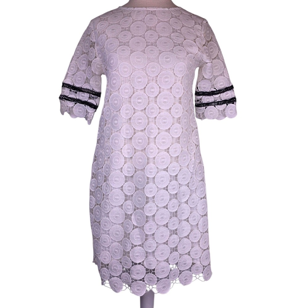 INA White Circle Lace Woman M Shift Dress Mini Black Trim Short Sleeve Dog Show