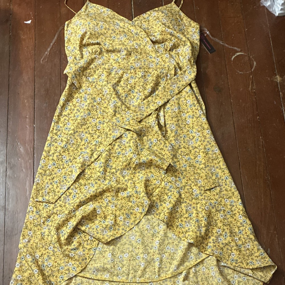 No Boundaries Yellow Floral Hi-Low Wrap Sundress XXL 100% Recycled Polyester