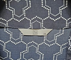 TU Navy Blue & White Sleeveless Sheath Dress. Size 20. Lightweight Self Tie Belt