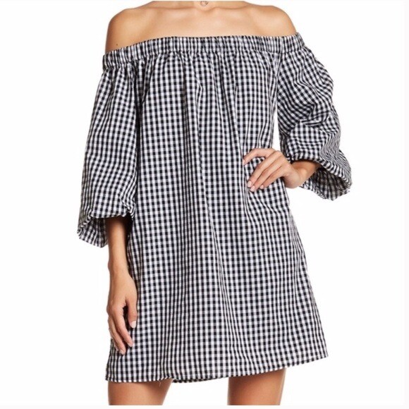 SOPRANO GINGHAM DRESS SMALL OFF SHOULDER BLACK WHITE TRAPEZE PUFF SLEEVES Spring