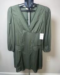 Wear Lucky Green Solid Pleated Short Dress S V-Neck 3/4 Sleeve