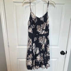 Old Navy Women&rsquo;s L Navy Floral Midi Dress Rayon V-Neck Adjustable Straps
