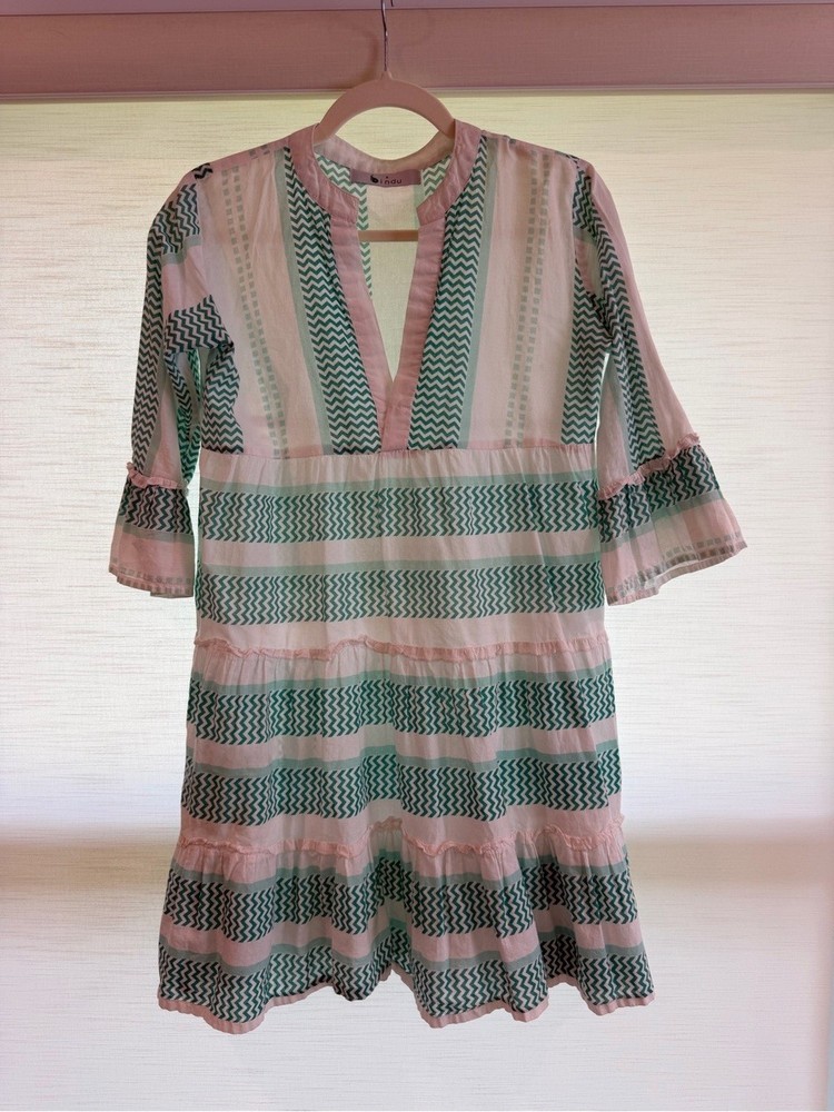 Bindi Green & White Tiered V-Neck Mini Dress size small