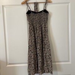 Mid Length Floral stretchy Button-Down Dress With Removable Bow Size medium￼