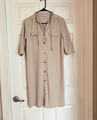 Grifflin Paris Beige Solid Shirt Dress Collared Button Front Pockets M