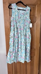 Croft & Barrow Women&rsquo;s L Sleeveless Smocked Floral Shift Dress Knee Length