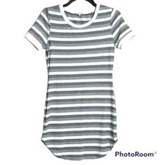 Charlotte Russe Medium Junior Gray/White Short Sleeve Striped Dress