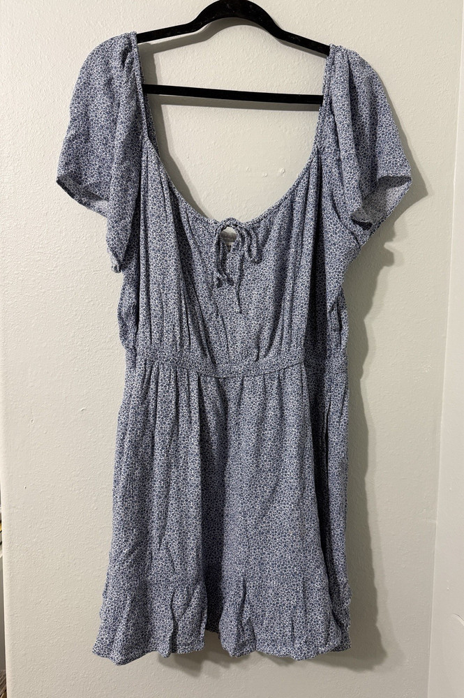 Abercrombie & Fitch Soft Flowy Blue and White Floral Sundress with Pockets XL