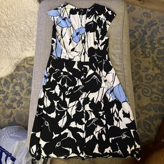 GH Bass Shift V Neck Dress Size 4 Ivory Floral Cotton Sleeveless Dress