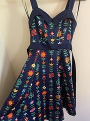 Disney Parks Authentic It&rsquo;s a Small World « Goodbye » Floral Flared Tea Dress XS