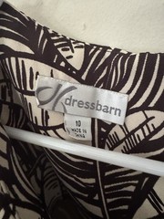 DRESSBARN Sheath Dress Brown White Abstract Scoop Neck Size 10 Tropical Leaves