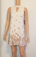 No Boundaries Beautiful Off-White Cute Floral Pattern Mock Neck Sleeveless Dress