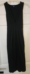 GAP Little Black Dress LBD Vneck Sleeveless Pleated Tie Back Size XS