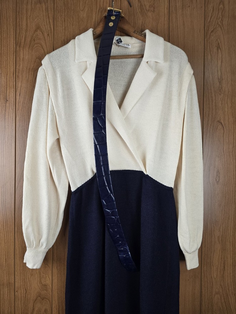 St. John by Marie Gray Knit Dress Cream Navy USA Made Size 6 Vintage