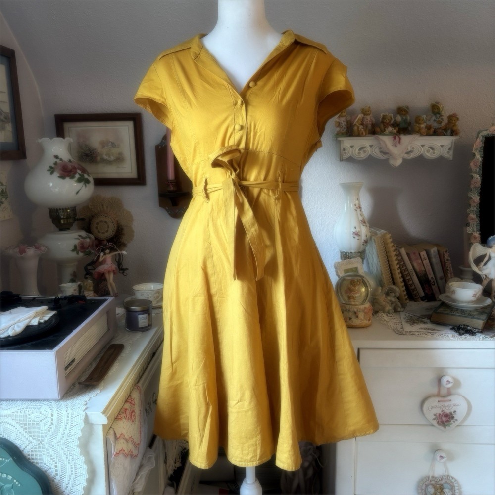 VTG Tropical Waves Yellow Solid Shirt Dress L Collared Button Belted Knee Cotton