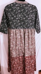 women&rsquo;s dress size 2XL three color layers floral pull-on v-neck 3/4 sleeves poly