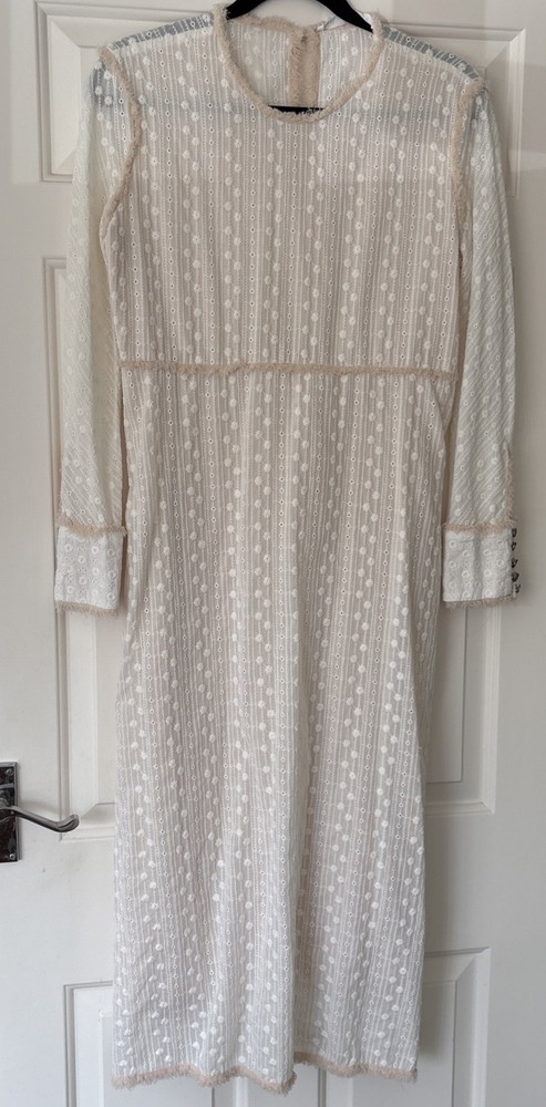 New Zara Stylish, Trinny, Ltd Edition Ecru/ White Dress, button cuffs ,Size L.