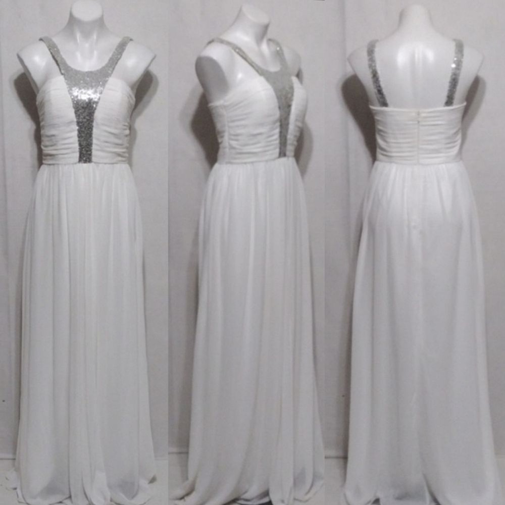 A. Drea White Chiffon Sequin Accent A-Line Maxi Gown Formal Evening Dress Medium