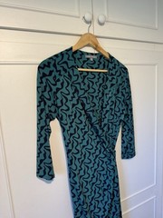 Laura Ashley green and black geometric print and 3/4 sleeves wrap size size 12