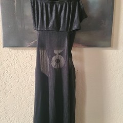 NWT Women&rsquo;s Size M Black Halter Maxi Dress Gold Ring Cutout Resort Cruise