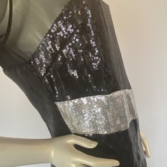 Argenti Black Silver Sequin Mesh Sheer 3/4 Sleeve Sheath Knee Dress 8