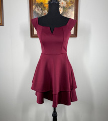 Row A Tiered Flared Mini Dress Women&rsquo;s Small Notched Square Neck Burgundy